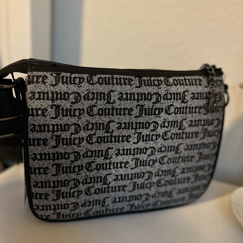 Juicy Couture State Of My Heart XBody Clutch - Picture 4 of 4
